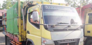 Tak Dilengkapi Dokumen, 200 Karung Bawang Putih Malaysia Diamankan BARANG BUKTI. Truk bermuatan bawang masih ditahan di Polres Bengkayang, serta salah satu tersangka menjalani pemeriksaan, Jumat (20/7)--Kurnadi