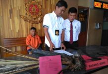 Api Membesar, Ketakutan, Ditinggal Pergi UNGKAP KARHUTLA. Kompol Husni Ramli menggelar konferensi pers penanganan pelaku Karhutla di Mapolresta Pontianak sekira pukul 10.00 WIB, Selasa (17/7). Andi Ridwansyah-RK