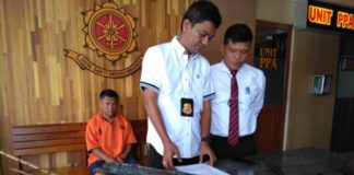 Api Membesar, Ketakutan, Ditinggal Pergi UNGKAP KARHUTLA. Kompol Husni Ramli menggelar konferensi pers penanganan pelaku Karhutla di Mapolresta Pontianak sekira pukul 10.00 WIB, Selasa (17/7). Andi Ridwansyah-RK