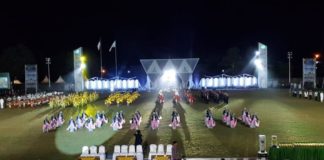 Mempawah Wakili Kalbar di MTQ Nasional Kepala Biro Kesejahteraan Rakyat (Kesra) Provinsi Kalbar, Mahmudah mewakili Pejabat Sementara (Pj) Gubernur Kalbar menutup Musabaqah Tilawatil Quran (MTQ) XXVII tingkat Provinsi Kalbar Tahun 2018, Jumat (6/7) malam GOR Opu Daeng Menambon Kabupaten Mempawah. Ari Sandy