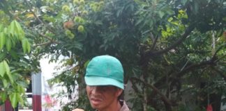 Sedih Kalau Diusir, Bahagia Jika Ada Request Lagu Tersiram Air Keras, Jadi Pengamen Tuna Netra