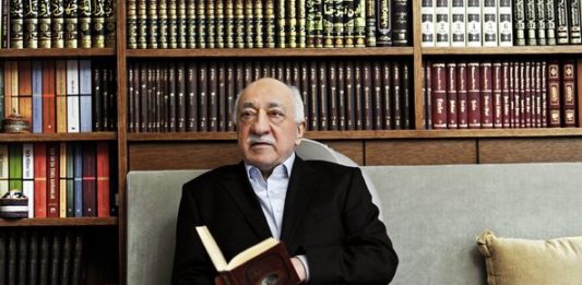 Turki dan Teman yang Berseberangan