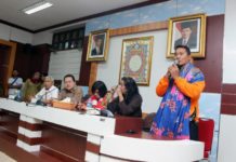 Hapkido Membuat Kubu Raya Diperhitungkan di Pentas Olahraga Nasional Sambutan. Pelatih Hapkido, Rusli sedang memberikan sambutan usai penyambutan Devi Safitri di Kantor Bupati Kubu Raya, belum lama ini. Syamsul Arifin/RK.