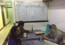 Jurnalis iNews TV yang Meliput Juga Diintimidasi Driver BUAT LAPORAN. Rossi tengah membuat laporan di Polsek Pontianak Kota, Sabtu (4/8) malam—Anugrah for RK