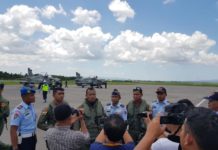 Sukses Ikuti Latihan Tempur, Tiga Pesawat Tempur Hawk Skadud 1 Kembali ke Markasnya WAWANCARA. Danskadud Letkol Pnb Supriyanto diwawancarai awak media Kota Kendari setelah mendarat di Lanud Haluoleo, Kendari, Sulawesi Tenggara, Rabu (8/8)--Penerangan Lanud Supadio For RK