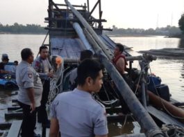 Polres Sekadau Bubarkan Aktivitas PETI di Sungai Kapuas