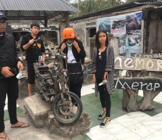 Tidak Menyerah karena Musibah MERAPI. Museum bencana Merapi di Desa Kinahrejo yang tidak jauh dari desa Pentingsari pun menjadi daya tarik tersendiri. Jto