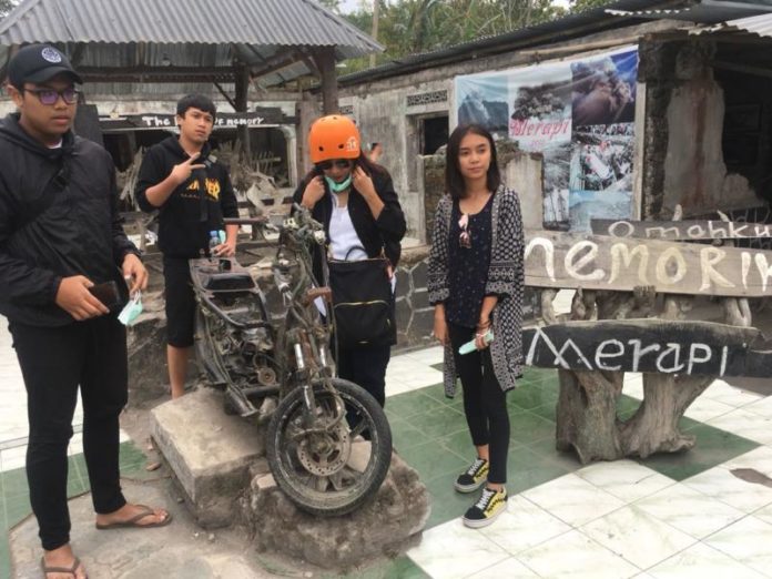 MERAPI. Museum bencana Merapi di Desa Kinahrejo yang tidak jauh dari desa Pentingsari pun menjadi daya tarik tersendiri. Jto