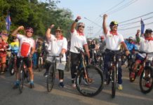 Tingkatkan Derajat Kesehatan dan Kebugaran Dengan Fun Bike PJ Gubernur Kalbar Dodi Riyadmadji saat melepas Fun Bike, Minggu (12/8). Humas