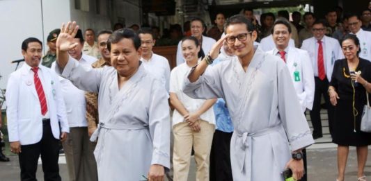 Pastikan Durasi Tes Medis Sama TES KESEHATAN. Bakal Capres dan Cawapres 2019, Prabowo Subianto dan Sandiaga Uno, usai tes kesehatan di RSPAD Jakarta, Senin (13/8). Miftahulhayat-Jawa Pos