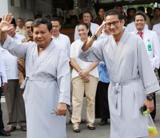Pastikan Durasi Tes Medis Sama TES KESEHATAN. Bakal Capres dan Cawapres 2019, Prabowo Subianto dan Sandiaga Uno, usai tes kesehatan di RSPAD Jakarta, Senin (13/8). Miftahulhayat-Jawa Pos