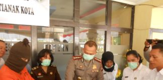 4 Oknum Anggota Positif Narkoba DIRENDAM. Pemusnahan 956 gram sabu, 124 ekstasi, dan 0,66 gram ganja di halaman Mapolresta Pontianak, Rabu (15/8). Andi Ridwansyah-RK