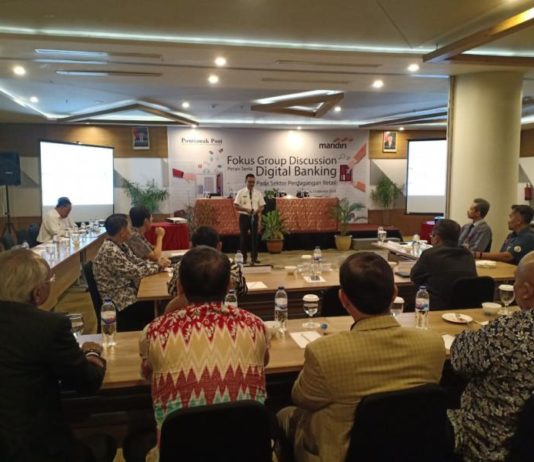 Bank Mandiri Sasar Perdagangan Ritel FGD. Suasana Focus Group Discussion bertajuk ‘Peran Serta Digital Banking Pada Sektor Perdagangan Retail’ yang digelar di Hotel Golden Tulip, Pontianak, Rabu (15/8). Rizka Nanda-RK