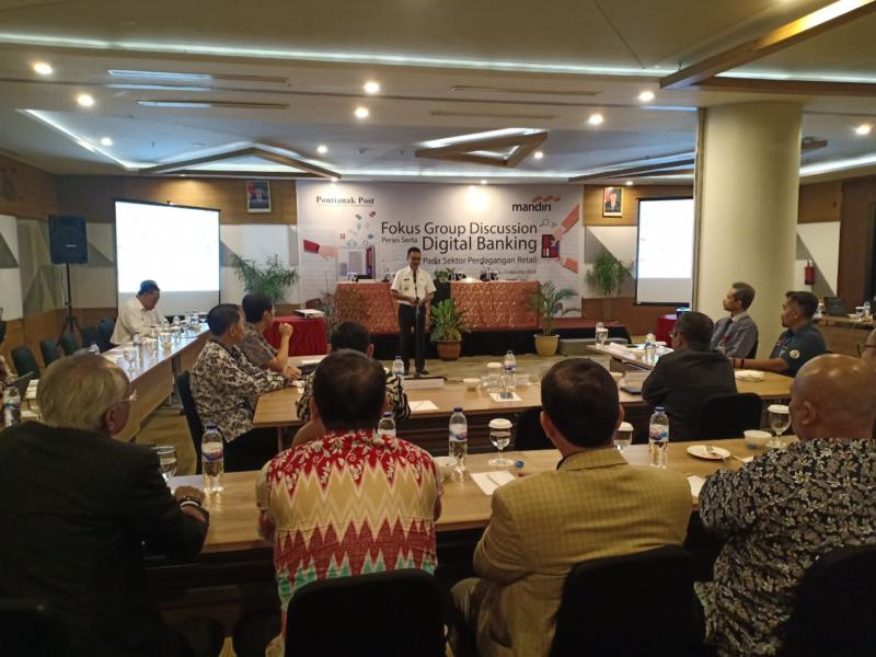 FGD. Suasana Focus Group Discussion bertajuk ‘Peran Serta Digital Banking Pada Sektor Perdagangan Retail’ yang digelar di Hotel Golden Tulip, Pontianak, Rabu (15/8). Rizka Nanda-RK