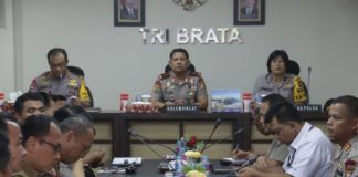 36 Tersangka Pembakar Lahan ASISTENSI. Kegiatan asistensi Polda Kalbar dengan Kalemdikpol Polri Komjen Pol Unggung Cahyono di aula Tribrata Mapolda Kalbar, Kamis (30/8). Humas Polda Kalbar for RKASISTENSI. Kegiatan asistensi Polda Kalbar dengan Kalemdikpol Polri Komjen Pol Unggung Cahyono di aula Tribrata Mapolda Kalbar, Kamis (30/8). Humas Polda Kalbar for RK