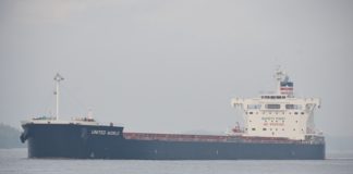 Tit-for-Tat setelah Telat 30 Menit