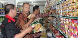 Pedagang Kecil Terancam Gulung Tikar