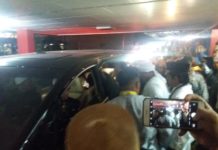 Ribuan Massa Sambut Kedatangan UAS PENYAMBUTAN. Ribuan masyarakat dari berbagai elemen menyambut kedatangan Ustadz Abdul Somad di Bandara Internasional Supadio Kubu Raya, Minggu malam (9/9). Andi Ridwansyah