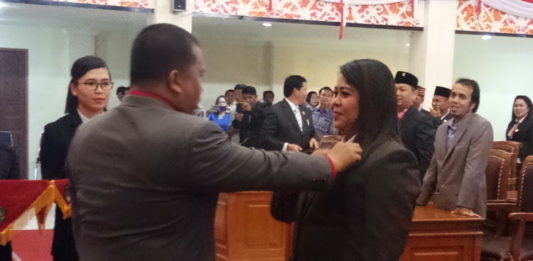 Ansfrida Ernawati Gantikan Almarhum Sarjono