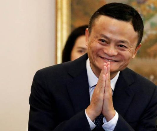 Awan Kiasan untuk Pemburu Turis