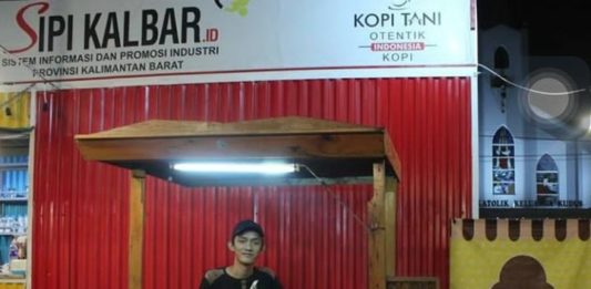 Kuliah Sambil Berbisnis, Aris Munandar Banyak Raih Penghargaan