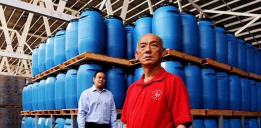 Penularan Sriracha untuk Tim Sukses