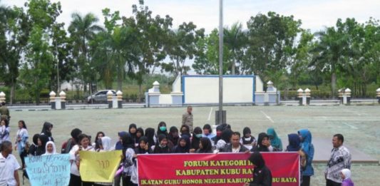 Nasib Honorer K2 di Tangan Pemerintah Pusat