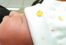 Abizard Lahir dengan Lekukan Telinga Menyerupai Lafadz Allah