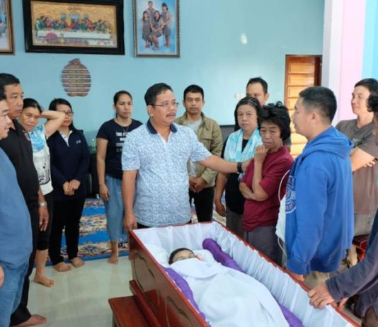 Ratusan Warga Antar Joy ke Peristirahatan Terakhir