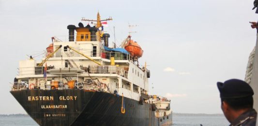 Kapal Berbendera Mongolia Seludupkan 5 Ribu Ton Solar