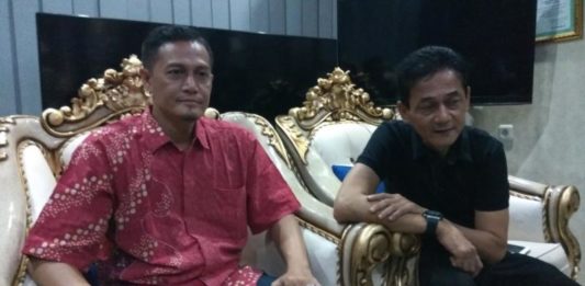 Haul Sultan Syarif Abdurrahman Alkadrie ke 217 BERI KETERANGAN. Sultan Pontianak Syarif Machmud Melvin Alkadrie dan Pangeran Sri Negara Syarif Mahmud Alkadrie menjelaskan agenda Haul Sultan Syarif Abdurrahman Alkadrie ke 217, Selasa (4/9). Maulidi Murni-RK