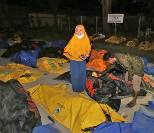 Jasad Bergelimpangan di Jalan, Pak..