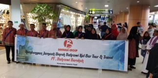 Berangkatkan Jemaah Umrah untuk Pertamakalinya