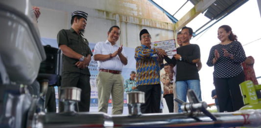 306 Nelayan Dibantu Mesin Konverter Kit Gas