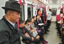 Bayar Renminbi, Kembalian Dollar