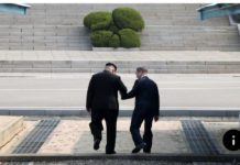 Kembali ke Tiga Bangunan Biru