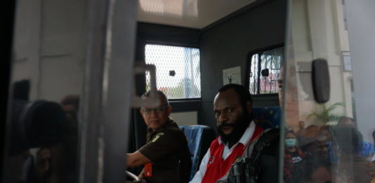 Hakim Lebih Percaya Berita Koran