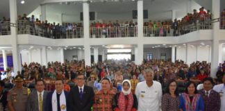 Yasonna: Kaum Bapak Jadi Inovator dan Pelayan Gereja