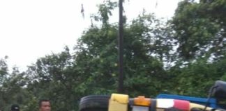 Antar Keluarga Pulang, Anggota Dewan Bengkayang Tabrakan