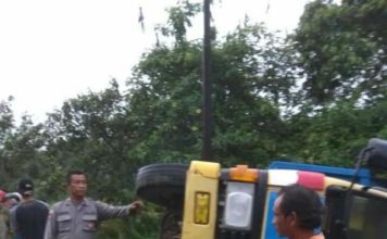 Antar Keluarga Pulang, Anggota Dewan Bengkayang Tabrakan