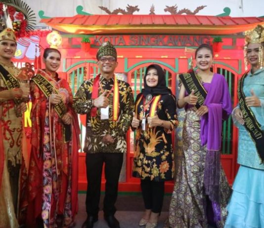 Hadiri Kongres JKPI di Solo, Irwan Kenalkan Produk Khas Singkawang