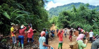 Enggan Disandera Kegelapan