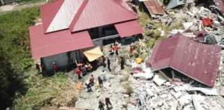 Bawa Truk Logistik dan Ambulance