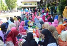 Tradisi Saprahan Tak Ditinggalkan