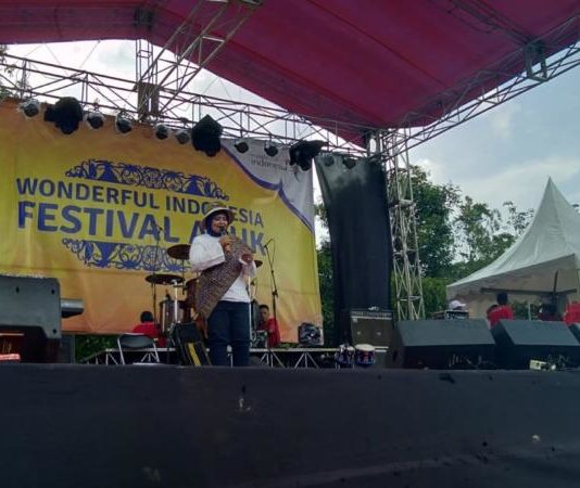 Susi Pudjiastuti dan Imam Nahrawi Gantian ke Sambas