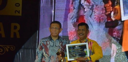 Media Massa Pendobrak Pembangunan