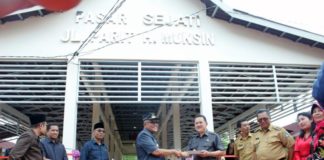 Kubu Raya Komit Sempurnakan Penataan Pasar Rakyat