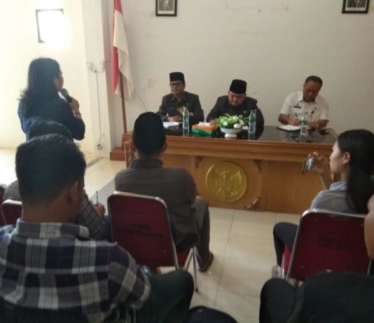 Mahasiswa Minta Penjelasan Sengkarut APBD Melawi 2018