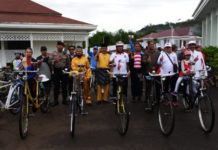 Sepeda Sehat Berbusana Adat di Hari Sumpah Pemuda