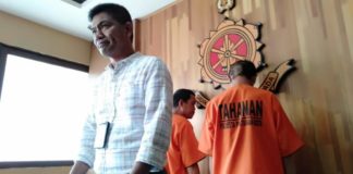 Tiga Paman ‘Garap’ Tiga Kakak Beradik